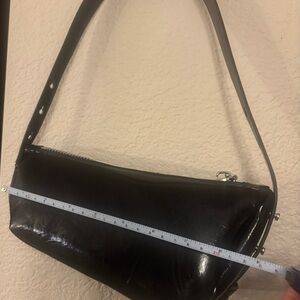 Elegant Black Leather Shoulder Bag